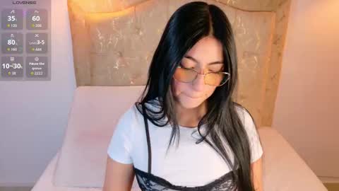 laurenn_smitth online show from February 2026 12:39:02 PM