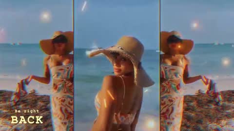 Lauren Saenz online show from February 2025 12:14:02 PM