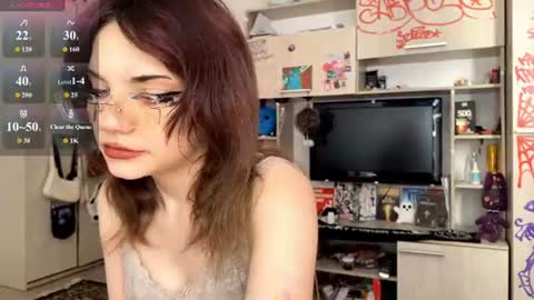 Snapshot of laurettecipro chatting on July 2026 05:36:02 AM Eva online show from July 2026 05:36:02 AM