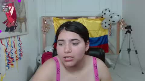 Snapshot of laurha_ chatting on June 2026 07:38:01 PM laura online show from June 2026 07:38:01 PM