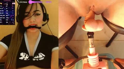 lauriss_ online show from April 2026 08:20:02 PM