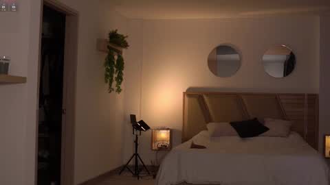 Snapshot of laurita_4 chatting on March 2026 01:27:01 PM laurita_4 online show from March 2026 01:27:01 PM