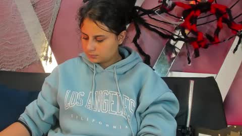  LaurynJeffers  online show from October 2025 03:30:01 AM