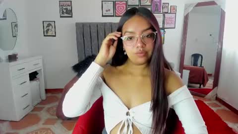 Snapshot of lauu7 chatting on July 2026 03:50:01 PM lauu7 online show from July 2026 03:50:01 PM