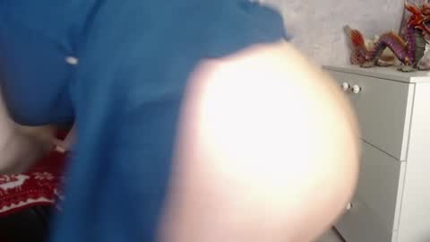 Lavena online show from December 2024 04:07:02 AM