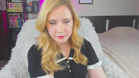 Snapshot of lavender_tender chatting on September 2025 07:36:01 PM Lav online show from September 2025 07:36:01 PM