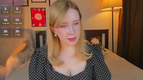 Snapshot of lavender_tender chatting on May 2026 06:43:02 AM Lav online show from May 2026 06:43:02 AM