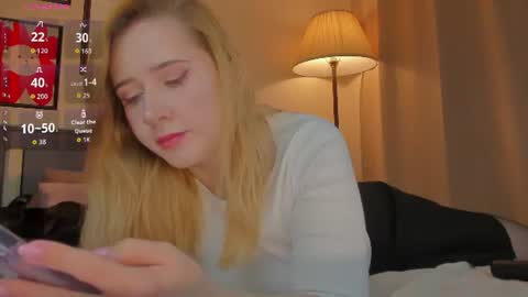 Snapshot of lavender_tender chatting on July 2026 05:45:02 AM Lav online show from July 2026 05:45:02 AM
