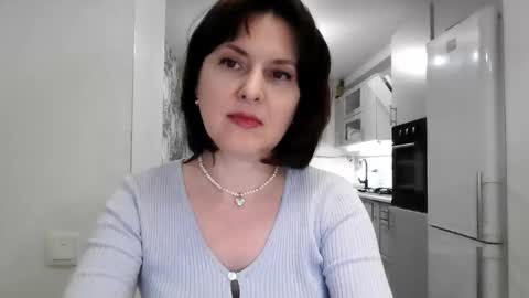 Diana  online show from November 2025 04:54:01 PM