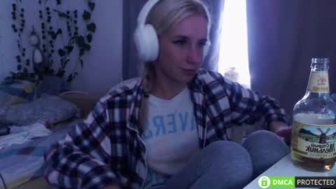 Mia online show from July 2026 10:55:01 AM