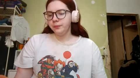 Snapshot of lavonesorge chatting on February 2026 08:19:01 AM Adeline online show from February 2026 08:19:01 AM