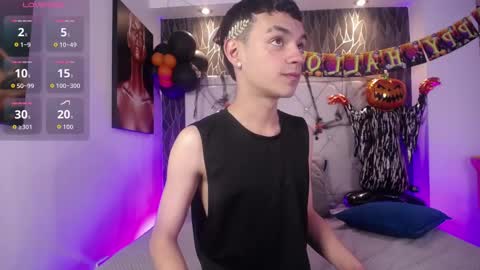 Snapshot of lawford_mike chatting on October 2025 02:29:01 PM Mike online show from October 2025 02:29:01 PM