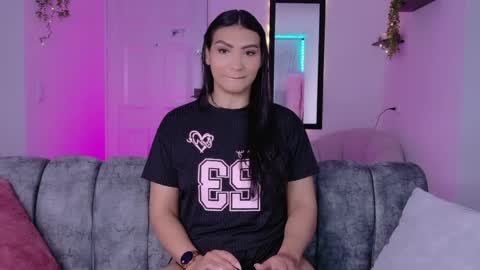 Snapshot of layadoll chatting on May 2026 03:35:01 AM laya online show from May 2026 03:35:01 AM