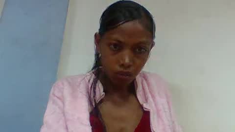 Snapshot of layah157855 chatting on July 2026 07:00:01 AM layah157855 online show from July 2026 07:00:01 AM