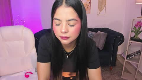 Layla Breezee online show from January 2026 12:31:02 PM