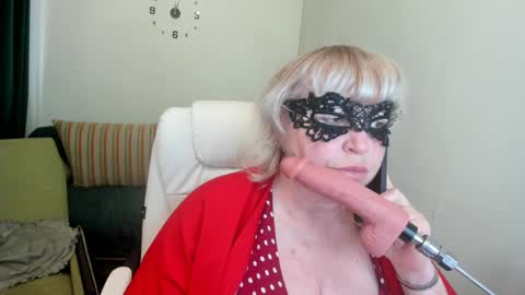Snapshot of laylalaylamilf chatting on April 2026 09:01:02 AM laylalaylamilf online show from April 2026 09:01:02 AM