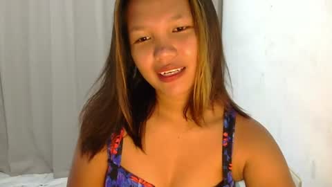 Snapshot of laylanimfa chatting on June 2026 10:30:01 PM Nimfa online show from June 2026 10:30:01 PM