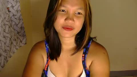 Snapshot of laylanimfa chatting on June 2026 07:35:02 AM Nimfa online show from June 2026 07:35:02 AM