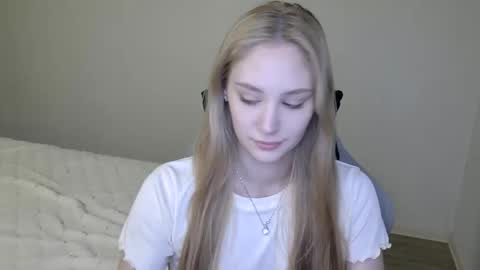 Snapshot of laylapretty001 chatting on October 2025 05:55:01 AM LaylaPretty001 online show from October 2025 05:55:01 AM