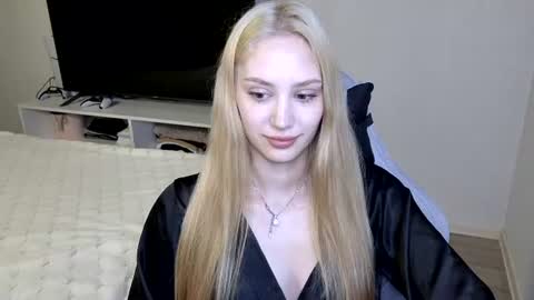 Snapshot of laylapretty001 chatting on June 2026 04:22:01 AM LaylaPretty001 online show from June 2026 04:22:01 AM