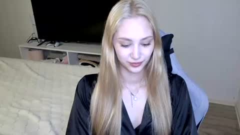Snapshot of laylapretty001 chatting on June 2026 04:45:01 AM LaylaPretty001 online show from June 2026 04:45:01 AM