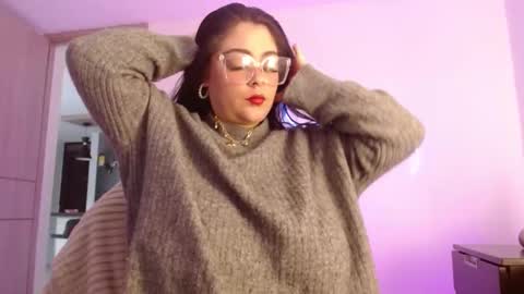 Snapshot of layna_cold chatting on February 2026 12:45:01 PM Vannessa online show from February 2026 12:45:01 PM