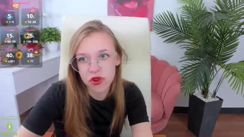 layriantavee online show from September 2025 06:15:02 AM