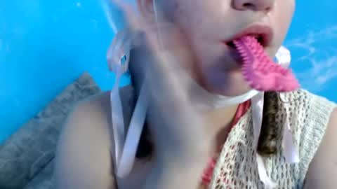Snapshot of lazzy4ngel chatting on July 2026 02:40:02 AM lazzy4ngel online show from July 2026 02:40:02 AM