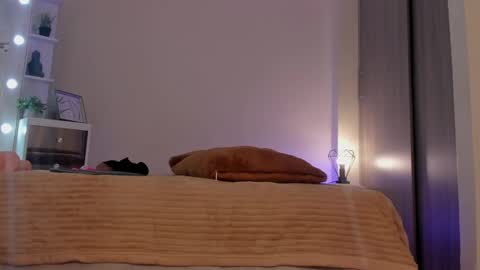 leahaltomm online show from March 2025 12:11:02 AM