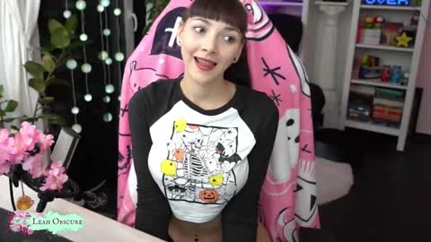Snapshot of leahobscure chatting on October 2025 07:23:02 PM Leah online show from October 2025 07:23:02 PM