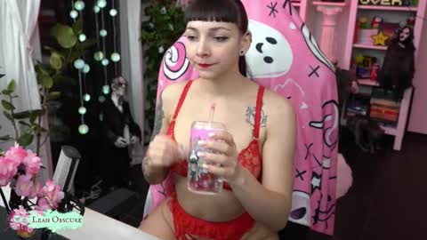 Snapshot of leahobscure chatting on October 2025 08:31:01 PM Leah online show from October 2025 08:31:01 PM