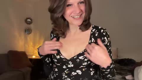 Leah Sparkles online show from April 2026 02:45:01 AM