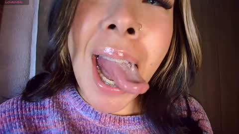 leah online show from April 2026 09:02:01 AM