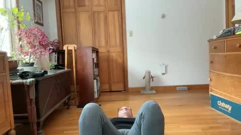 Lee online show from February 2025 03:45:02 PM