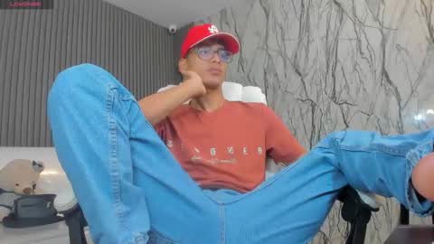 Snapshot of leam_1 chatting on February 2026 08:04:02 PM leam_1 online show from February 2026 08:04:02 PM