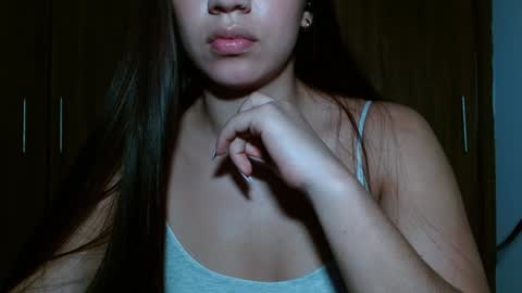 Snapshot of leanaalhub chatting on February 2025 05:10:01 AM leanaalhub online show from February 2025 05:10:01 AM