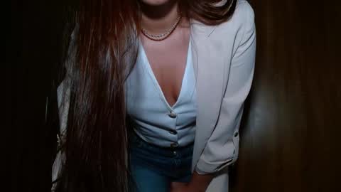 Snapshot of leanaalhub chatting on March 2025 06:17:02 AM leanaalhub online show from March 2025 06:17:02 AM