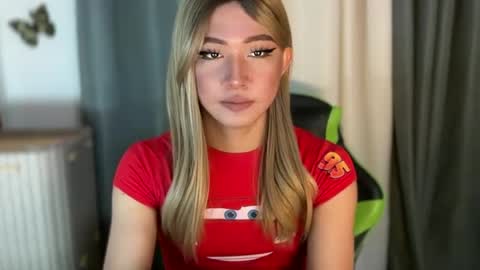 Snapshot of leanashleychatto2 chatting on August 2026 08:25:02 PM Miss Candy online show from August 2026 08:25:02 PM