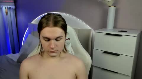 Snapshot of leanby chatting on November 2025 08:28:01 AM Leanu online show from November 2025 08:28:01 AM