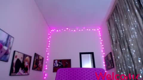 Leandra online show from February 2025 03:27:01 PM