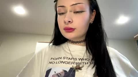 Snapshot of leanorabollman chatting on March 2026 03:23:01 PM Kiki online show from March 2026 03:23:01 PM