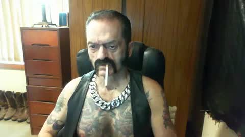 leathergreaser online show from January 2025 10:45:02 PM