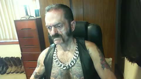 leathergreaser online show from February 2025 09:25:02 PM