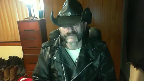 leathergreaser online show from June 2026 06:41:01 PM
