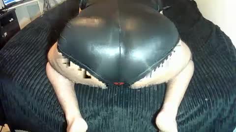 leatherman31 online show from October 2025 12:51:02 AM