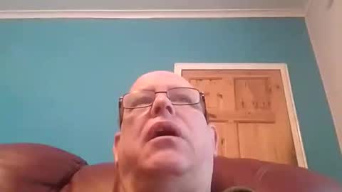 leatherpants68 online show from November 2025 08:42:01 AM