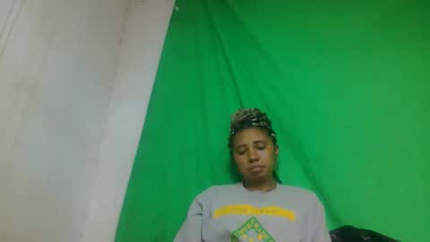 leatiana online show from February 2026 10:00:02 AM