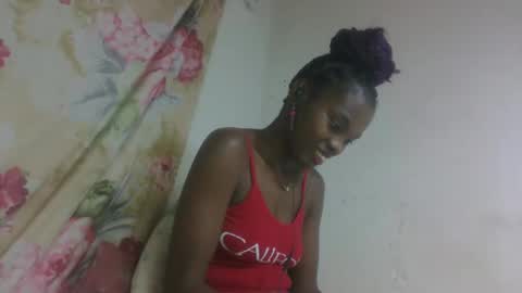 leatiana online show from April 2026 07:06:01 AM