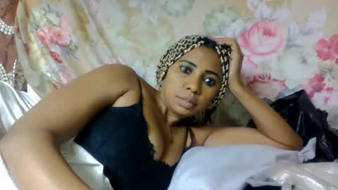 leatianaa online show from June 2026 07:35:02 PM