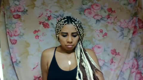 leatianaa online show from June 2026 05:15:01 PM